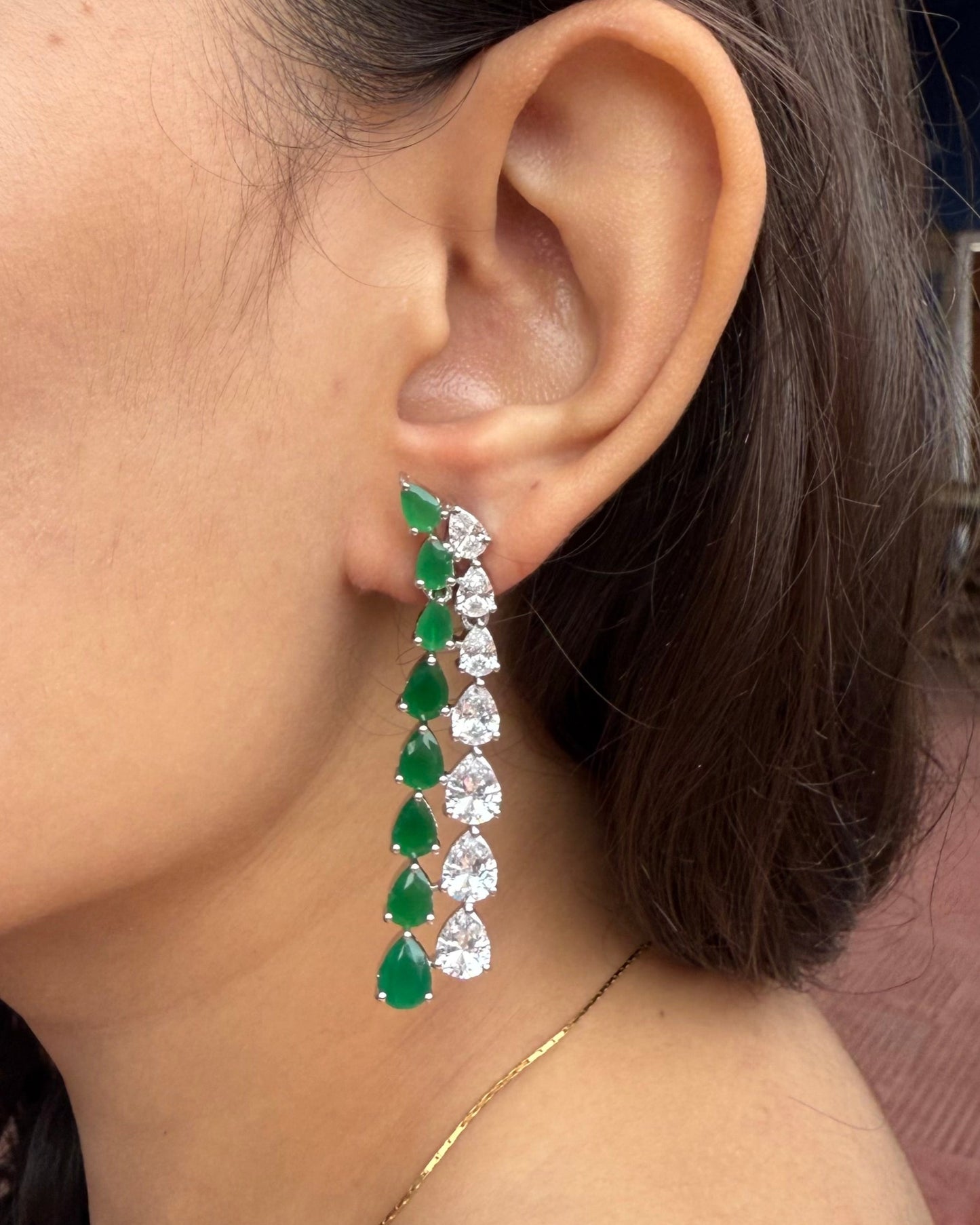 Emerald Glow Drop